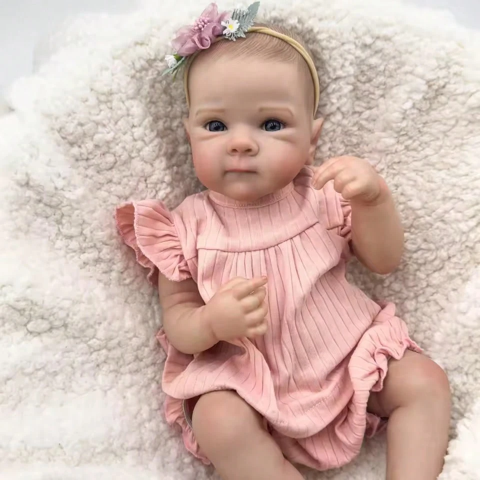 lavinia - 176174023011a8195bd38e59103e9708018e651227.webp